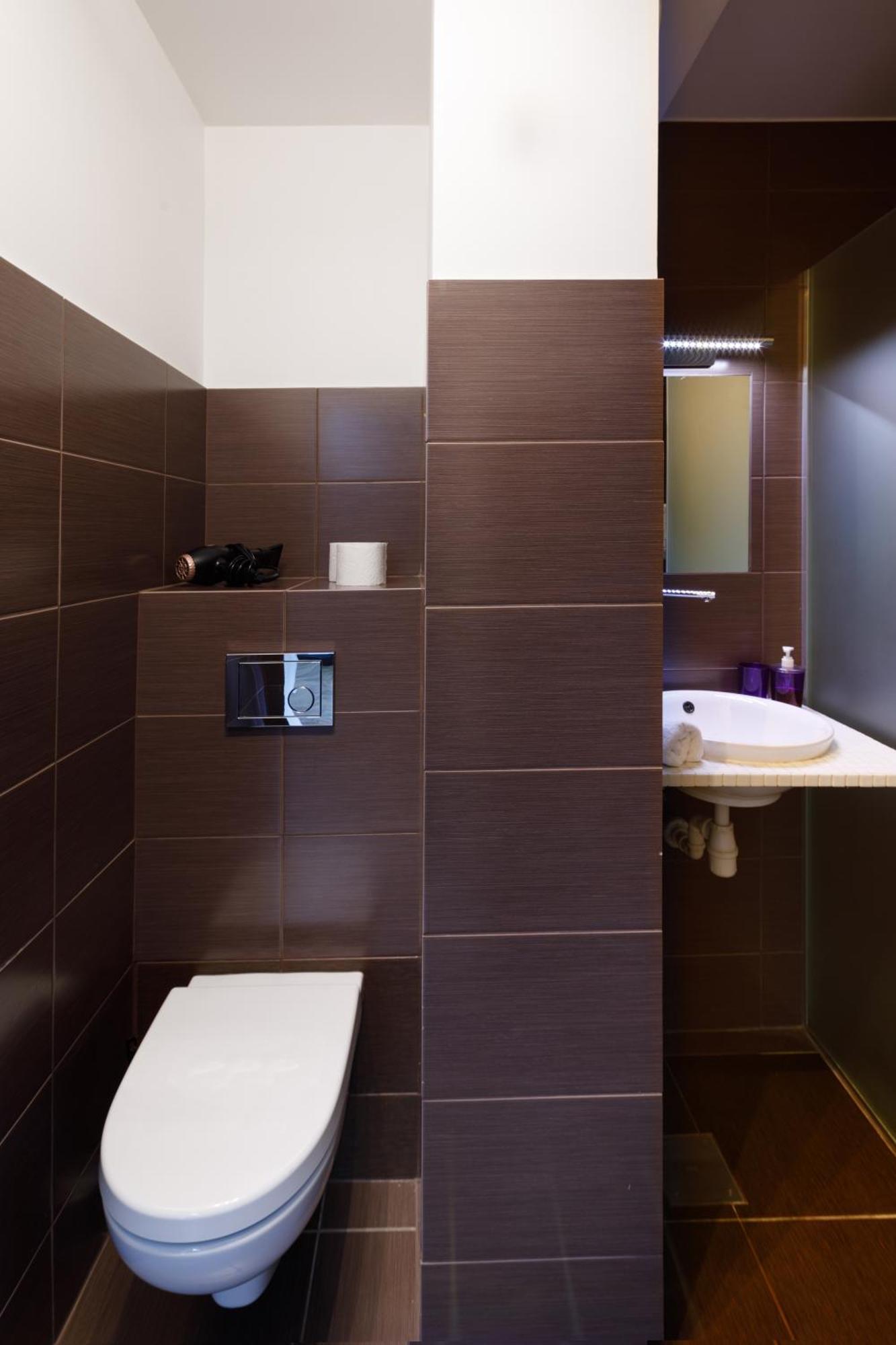 Brivibas Yard Apartment With Parking In City Center Riga Kültér fotó