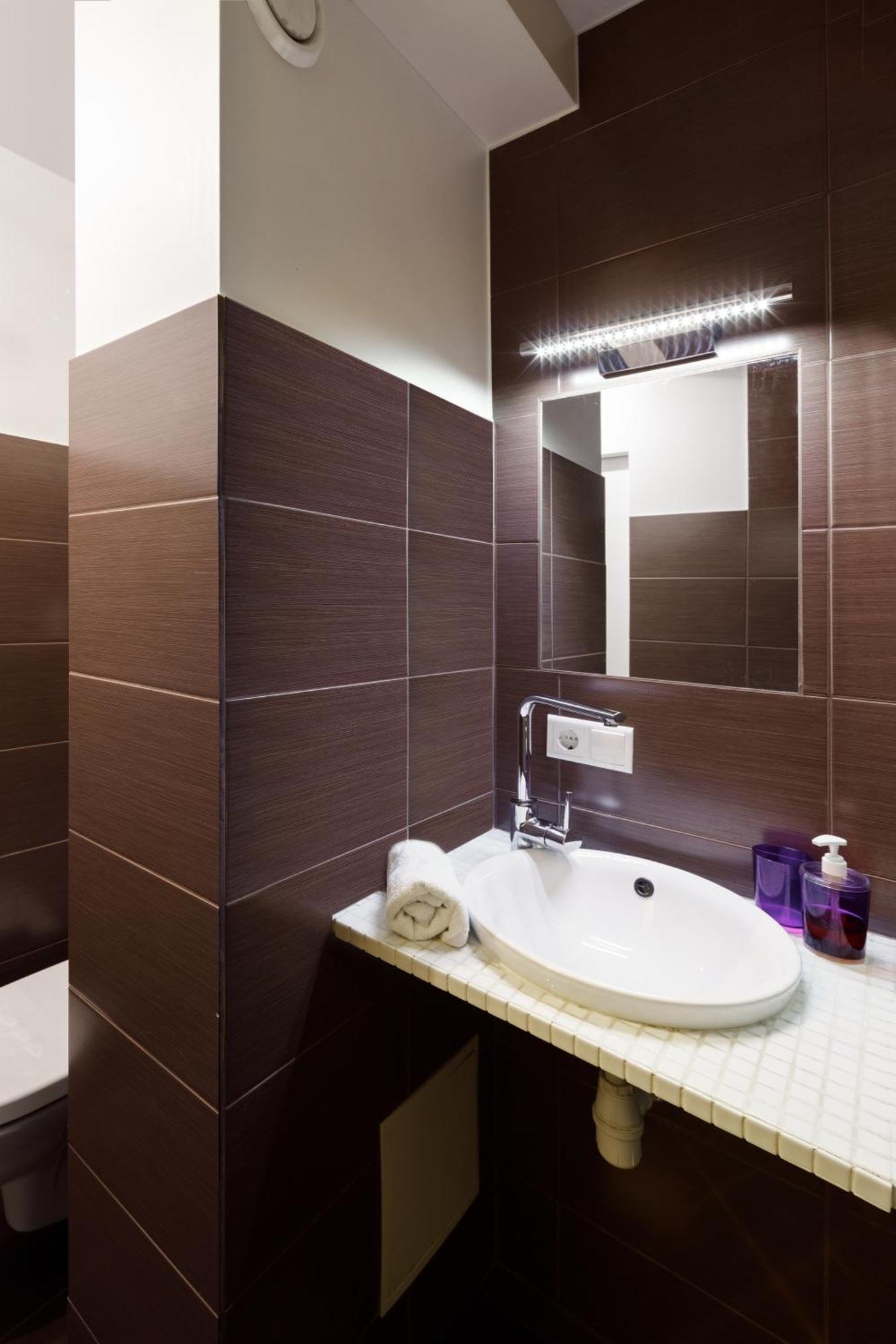 Brivibas Yard Apartment With Parking In City Center Riga Kültér fotó